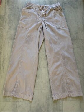 SO wide leg pants  muted lavender  front/side pockets
Center seams  front & back
